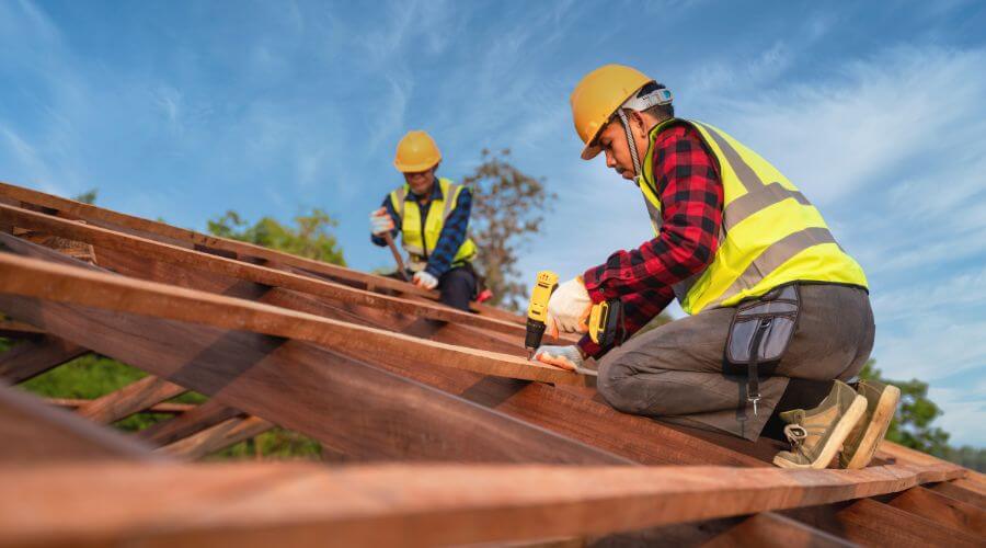 Professional residential roofers in Carp Lake, MI